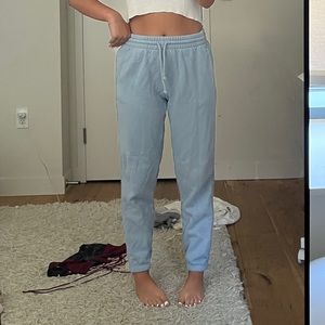 Aritzia Joggers